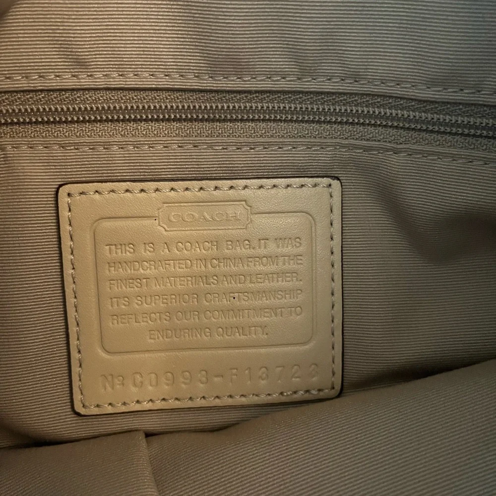 Y2K Coach | Patchwork Shoulder Bag - Picture 9 of 12